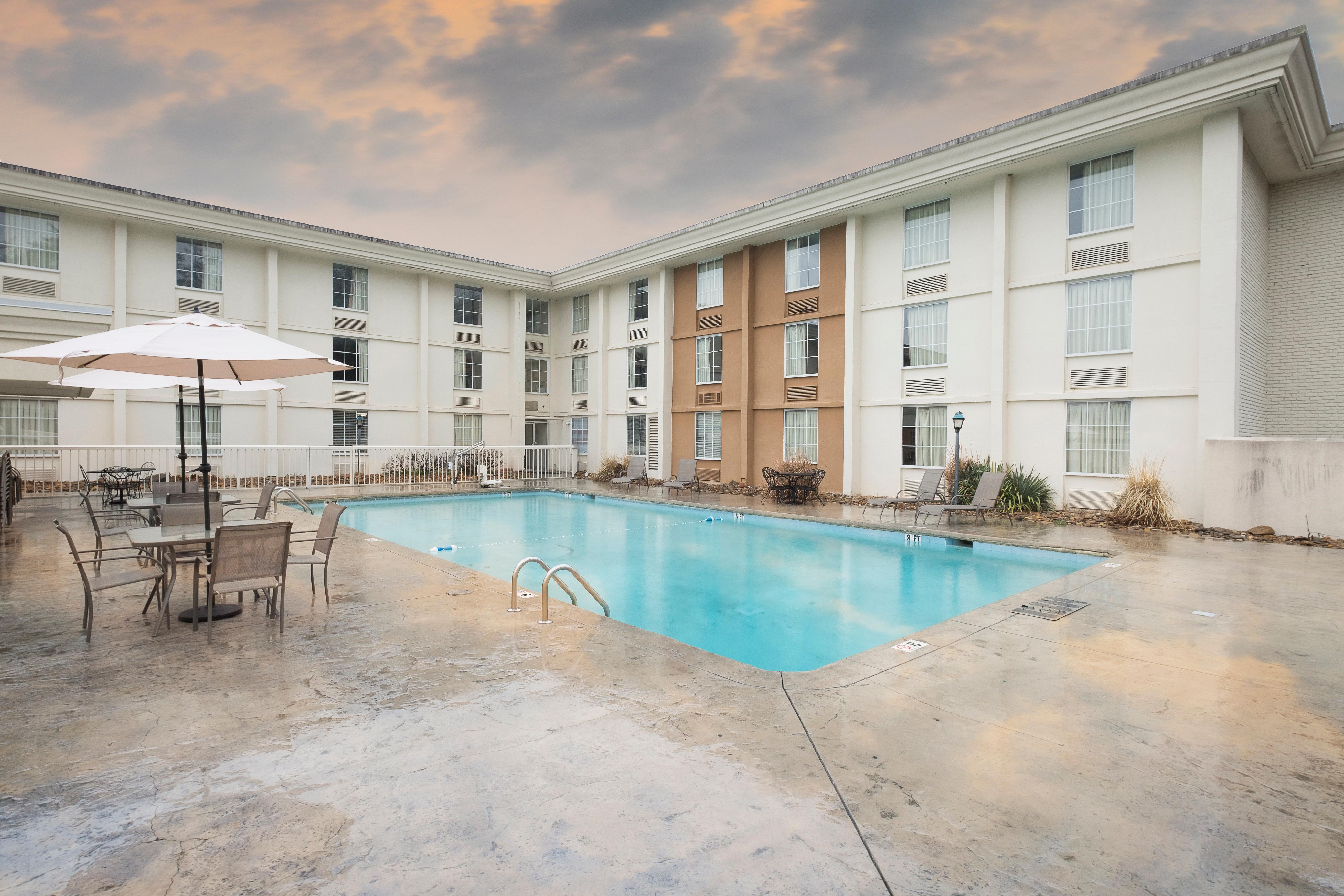 Red Roof Inn Knoxville Central - Papermill Road Extérieur photo